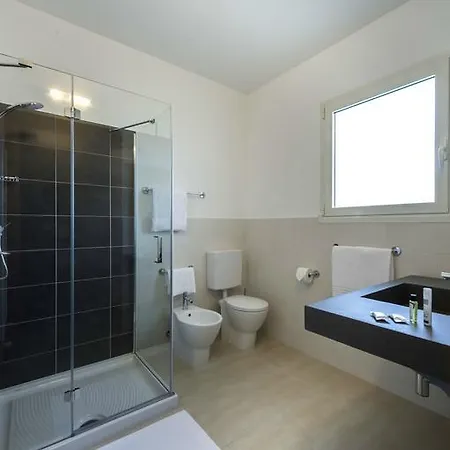 Alex Otel 3*