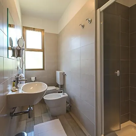 Alex Otel 3*